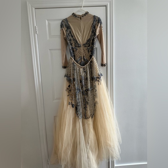 gorgeous dress worn once with alterations cost me 2000 fits size 4-6 - Picture 9 of 10